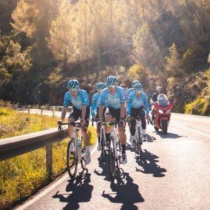 Eolo-Kometa Cycling Team 2023 Set (Radtrikot+Trägerhose)-Radsport-Profi-Team