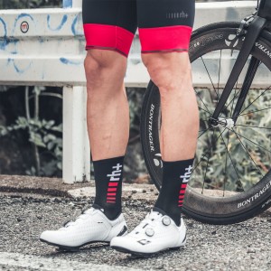 Logo Trägerhose kurz schwarz/rot